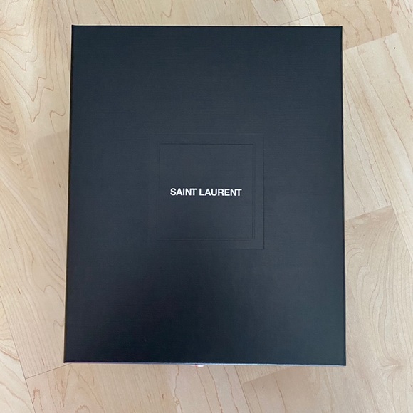 Saint Laurent Niki Crossbody Bag - Picture 7 of 7